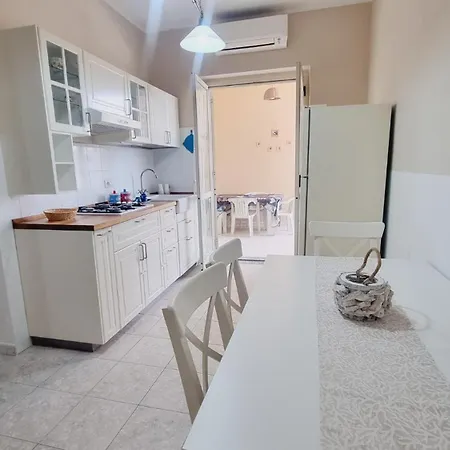 Bianca דירה טרופאה